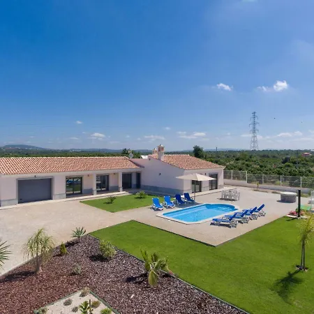 Dream House فيلة *